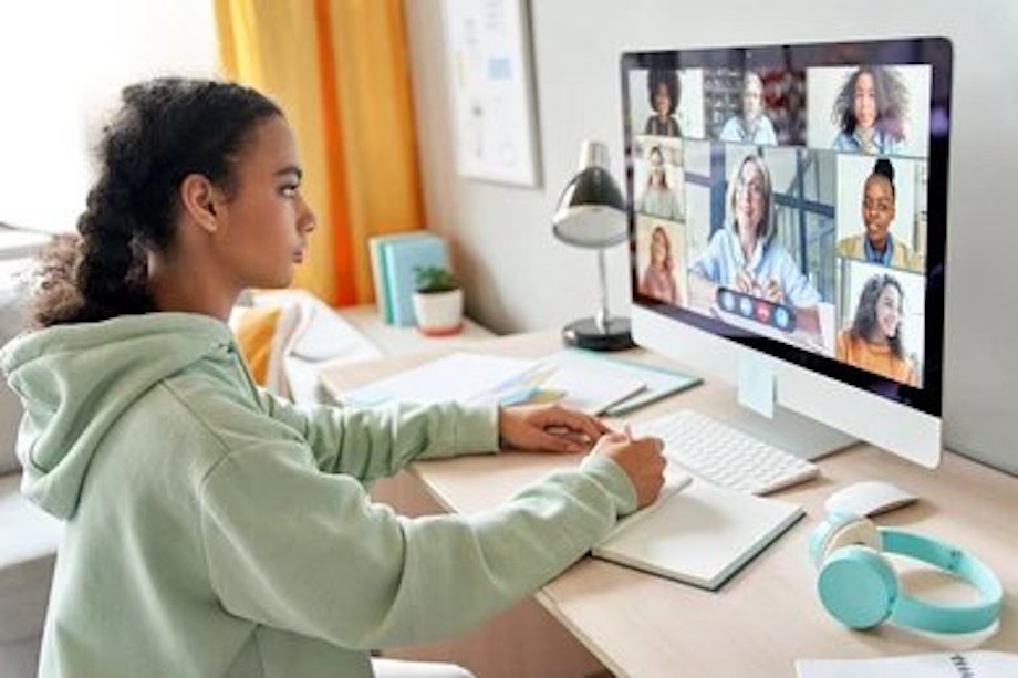 Importance of human language teachers interaction